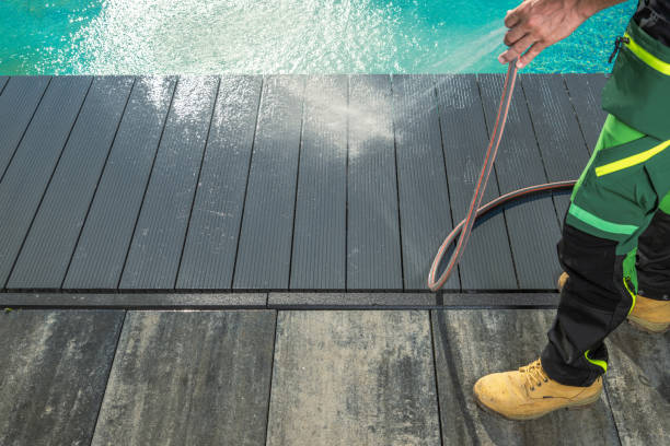 Best Deck Pressure Washing  in Oak Park Heights, MN